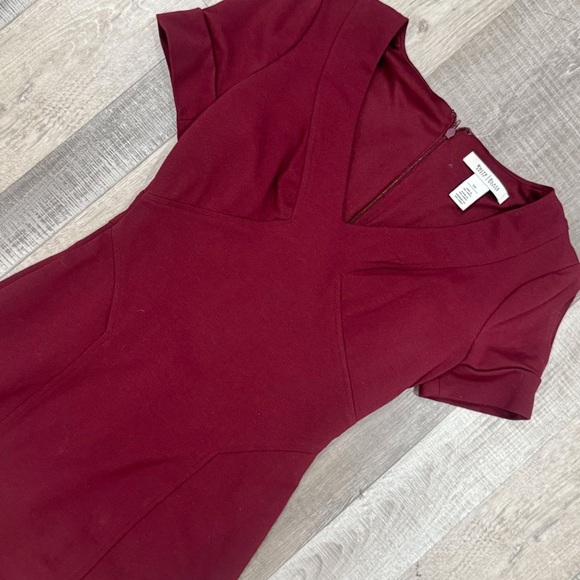 WHBM short sleeve burgundy sheath dress ❤️ - Picture 3 of 7